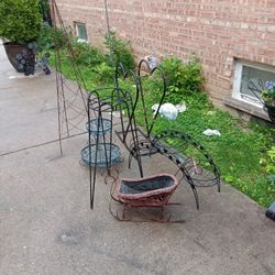 Metal Planters Pots Holder Stand Yard Decor 