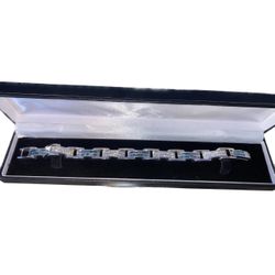 14k White Gold 71 Grams, Diamond Bracelet 9.5 CT / VS2 Clarity