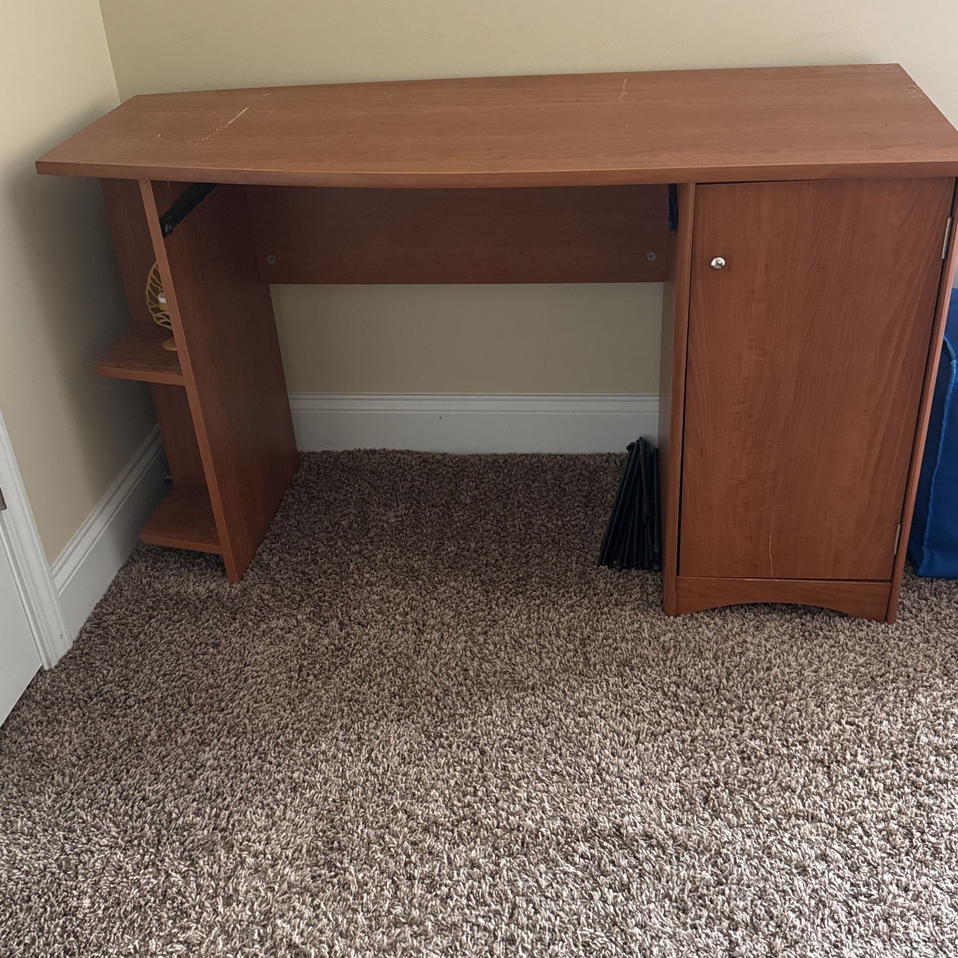 Computer/Laptop Table