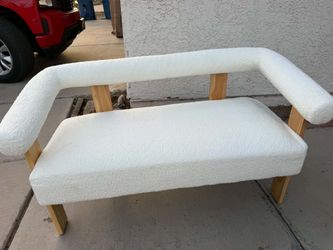 New love seat in good condition