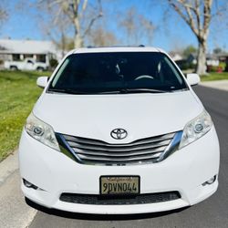 2013 Toyota Sienna