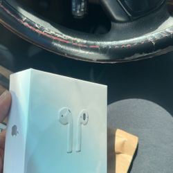 AirPods 2 (NOT Pro)