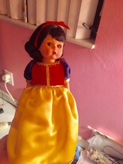 Madam Alexander Snow White