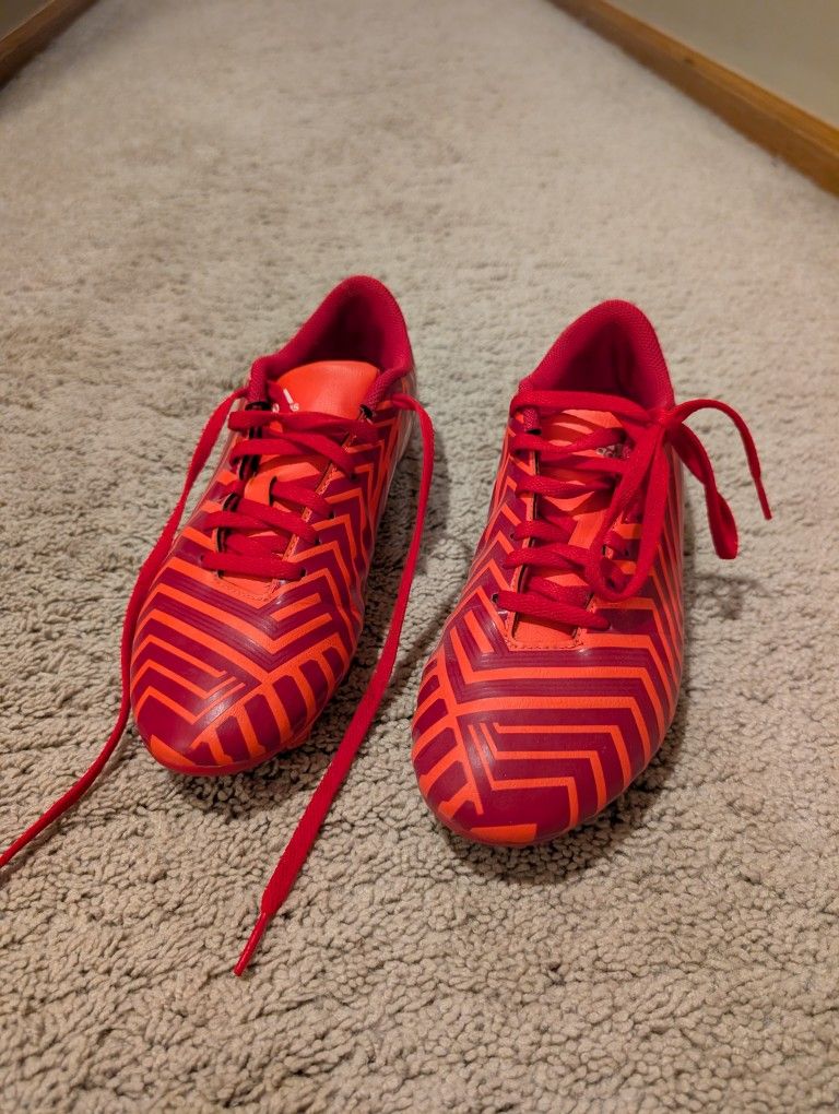 Women's 9.5 Adidas Cleats