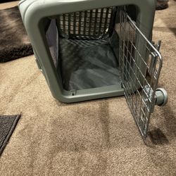 Sport Pet Kennel-Medium Size Dog 