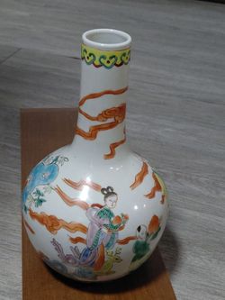 Large Chinese Porcelain Vase – Shou Lao God of Longevity – Qianlong-Style Mark