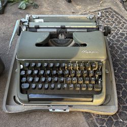 Old Type Writer 