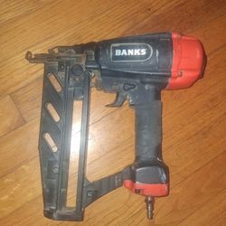 Finish Nailer BANKS