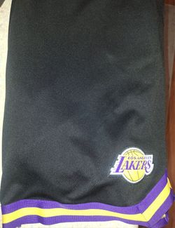 Los Angeles Lakers Black Basketball Shorts XXL slightly used