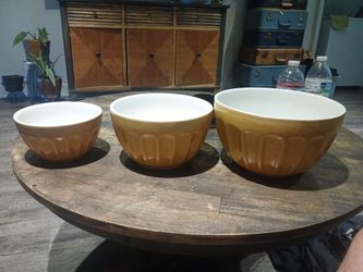 Williams-Sonoma bowl set