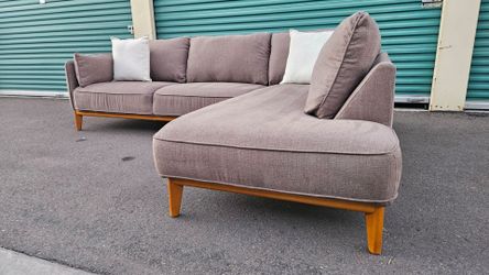 Macy's "Jollene" 2pc Sectional Couch ($2.6K+ Retail Value...60% OFF!!!)