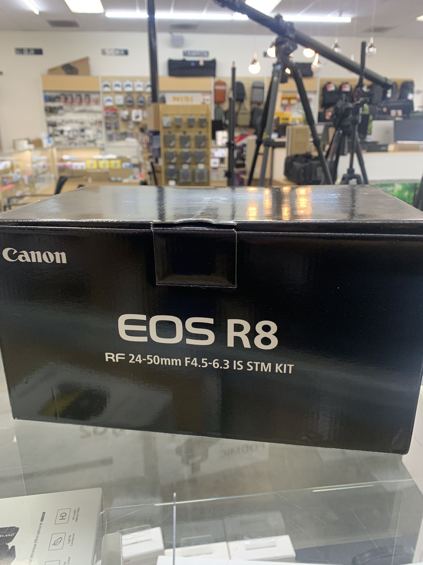 Canon R8 24-50 Kit