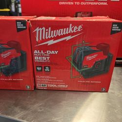 Milwaukee  Laser 3622-20 