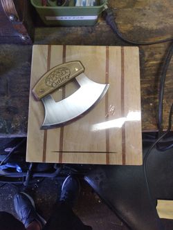 Ulu Knife with Cutting Board