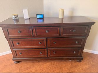 Bedroom Furniture (400)