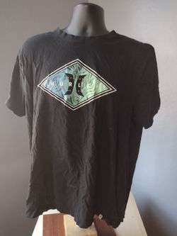 Hurley Black XL T-shirt Diamond Tropical Logo
Cool Hurley t-shirt. Black color. Size XL.