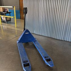 Pallet Jack Blue 