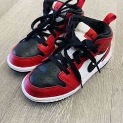 Jordan 1Mid GS