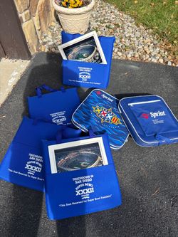 Stadium Seat cushions - Super Bowl XXXII Collectible Lot –