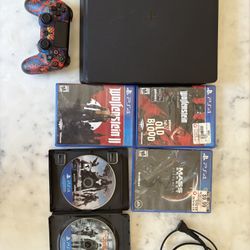 PlayStation 4 (PS4) – Great Condition