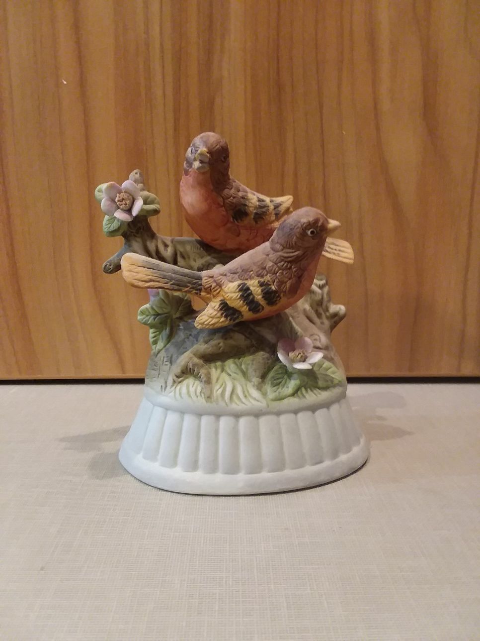 Vintage Yellow Birds Music Box