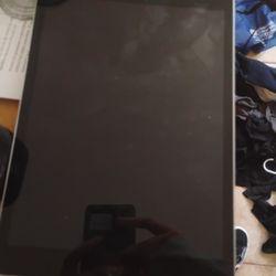 Selling As Parts iPad Gen 9 Tablet 