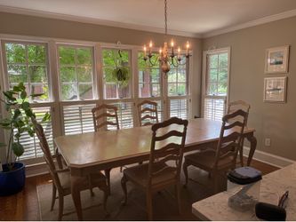 Solid Wood Dining Room Table + 6 upholstered chairs