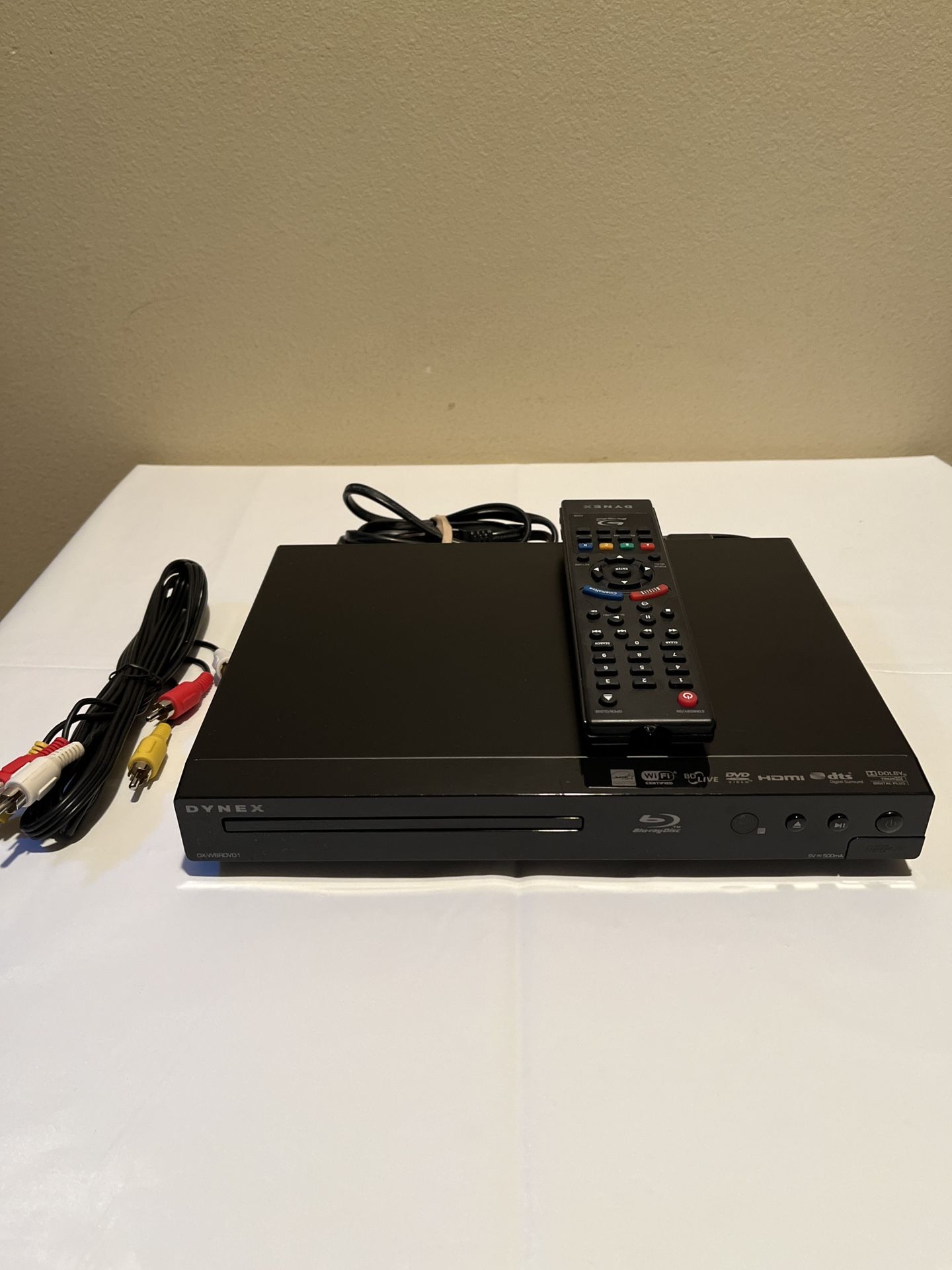 DYNEX BLU-RAY / DVD DISC PLAYER DX-WBRDVD1, 1080P FULL HD, WI-FI