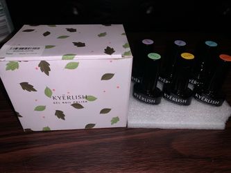Bright gel nail polish
