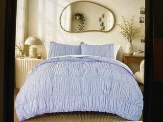 QUEEN- Blue Gingham Seersucker Comforter Set