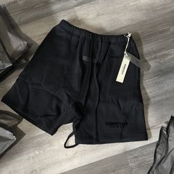 essential shorts