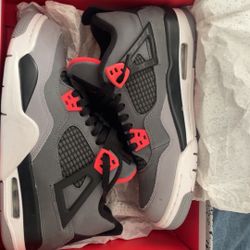 Jordan 4 Infra red size 7