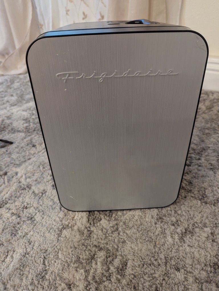 Portable Mini Fridge