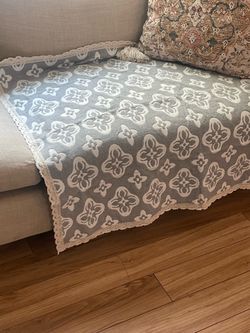 Sofa cover very thick Doble side new  I have 4 $5 each