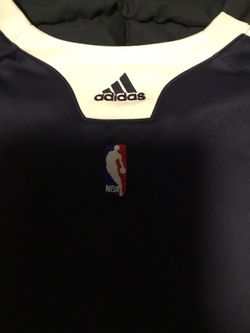 Game Worn Atlanta Hawks Warm Up