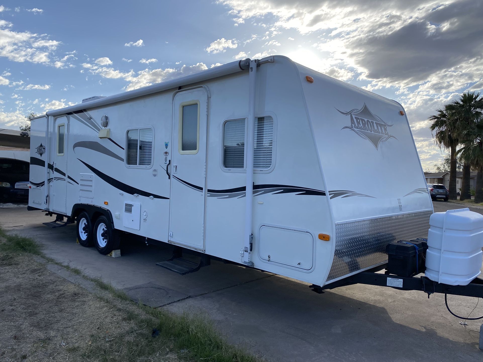 2010 Dutchman Aerolite 27 Ft. Travel Trailer W/ Power Slide Out