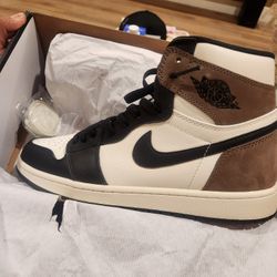 Air Jordan 1 High Dark Mocha