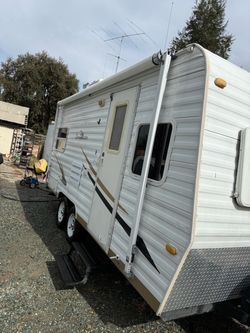 17 foot camper  sports master