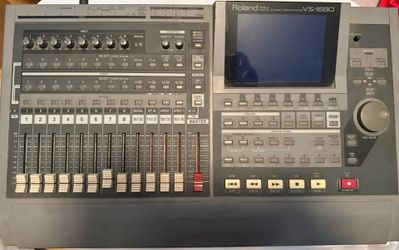 Roland VS-1680 24-Bit Digital Studio Workstation