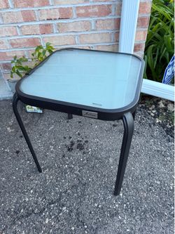 Belavi Outdoor side end table