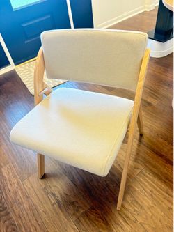 Foldable cushion chair