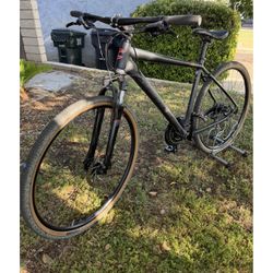 Cannondale Quick CX 4 Disc Microshift Brand Shimano Cranks Like Brand New Excellent Condition Size Large