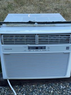 Frigidaire 12,000 BTU