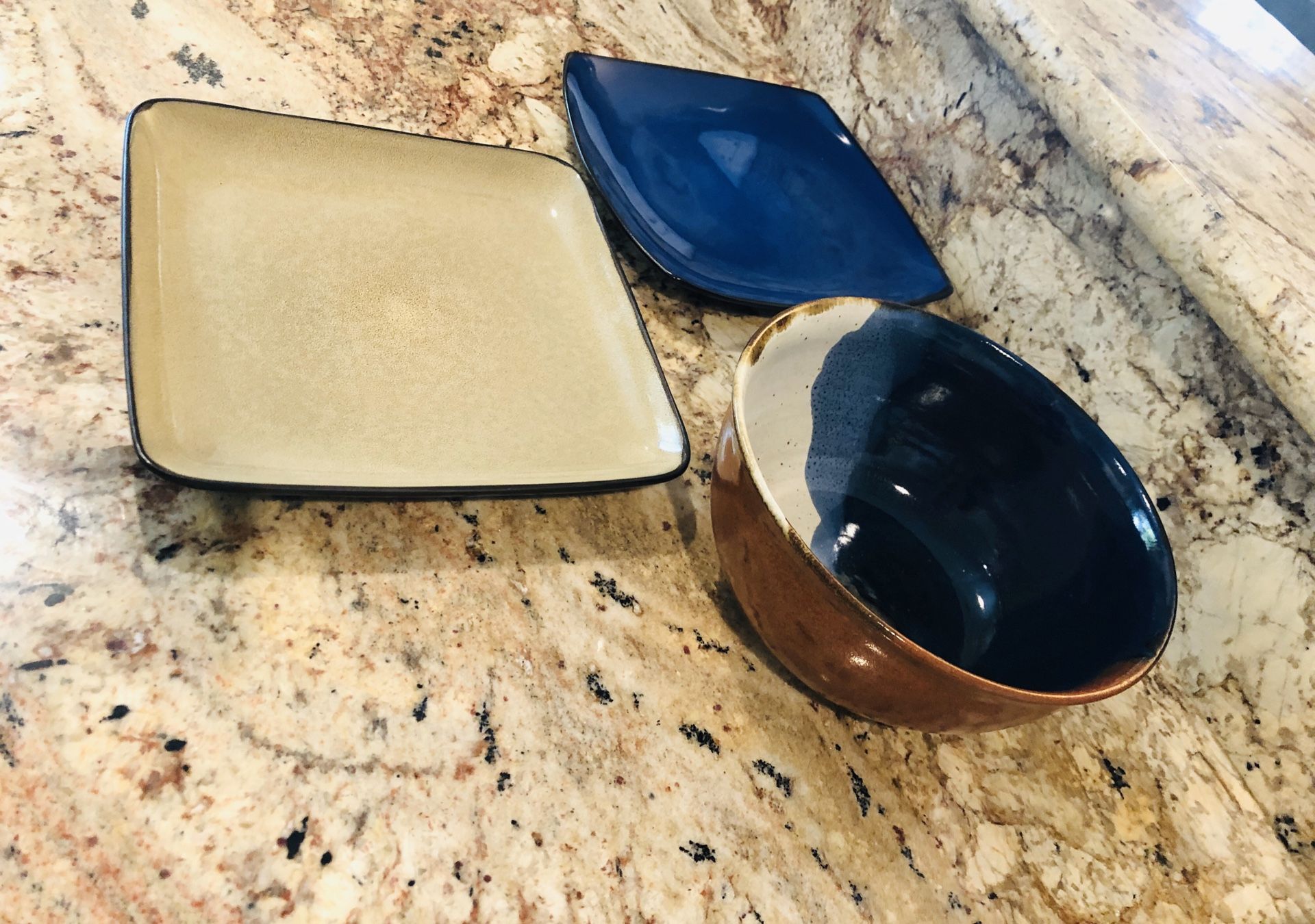 Gibson Serving Set
