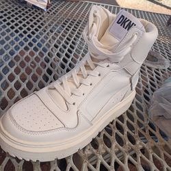 Women's Mayzi High-Top Sneakers Worn once 8 1/2