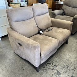 Power Recliner Loveseat 