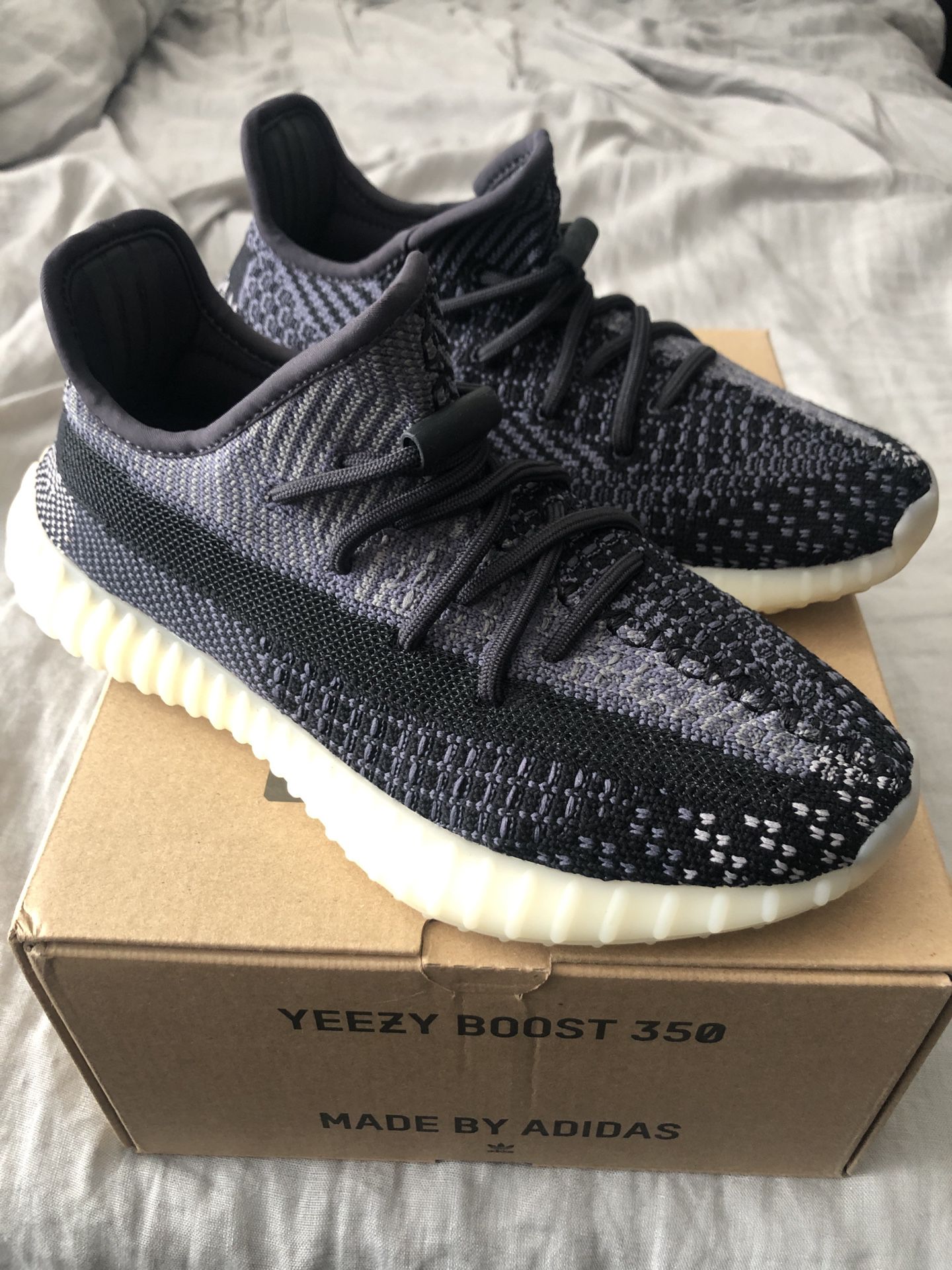 Carbon Adidas Yeezy Size 5 | Looking For Size 5.5