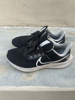 Women Raiders Shoes 6 1/2