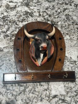 Rustic wall sculpture bull head key chain