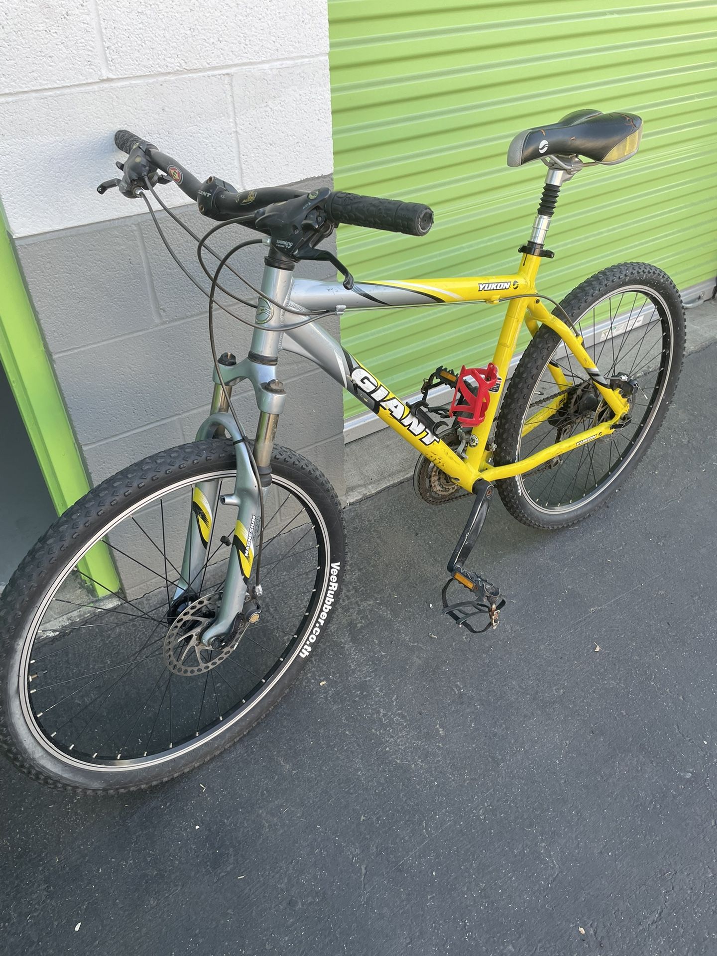2004 Giant Yukon Mountain Bike Ready To Ride